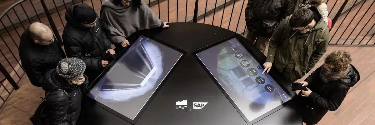 Elbphilharmonie Smart table New