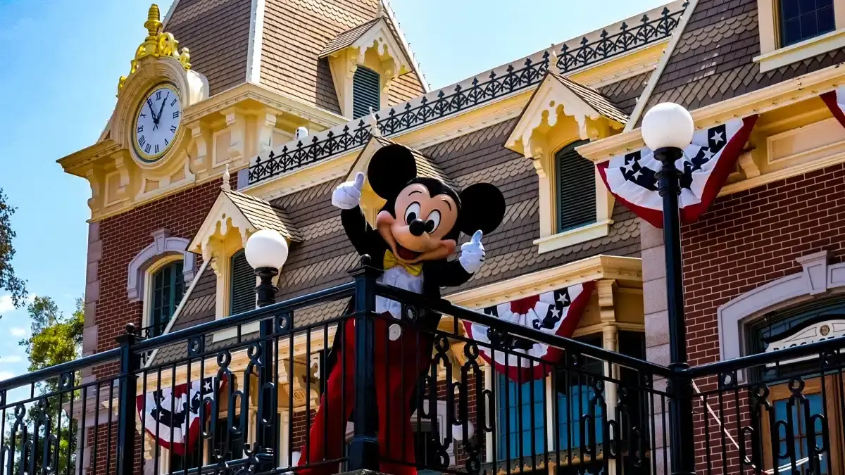 10 Tips for visiting Disneyland California|