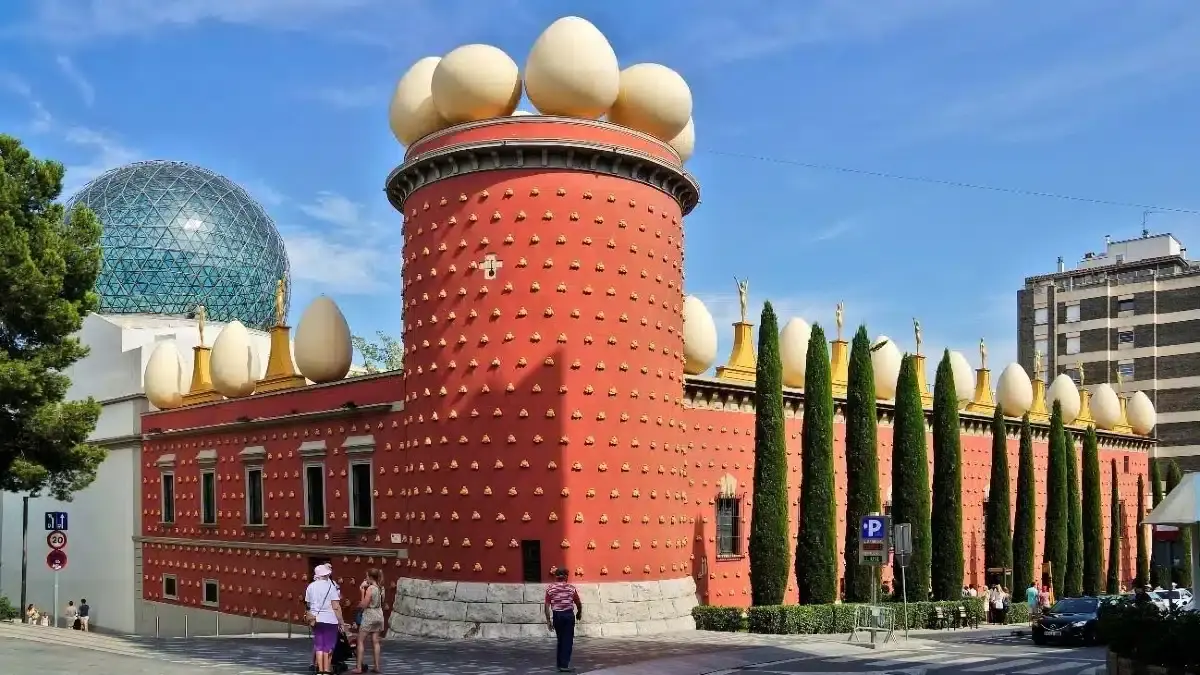 Dali Theatre Museum