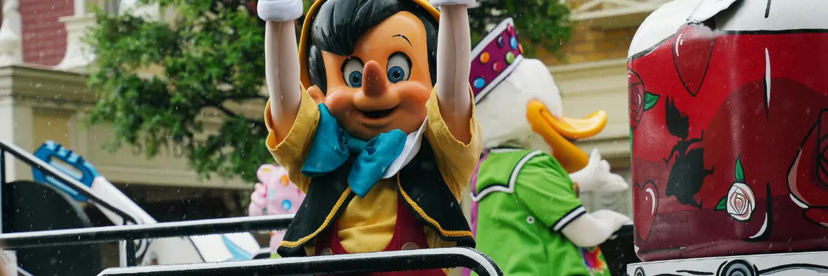 Disneyland-Paris-Tickets-with-Transport.webp