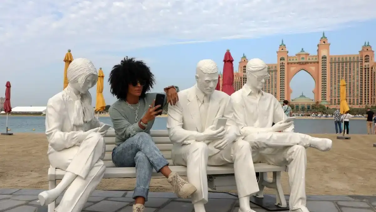 Dubai Frames Guided Tour