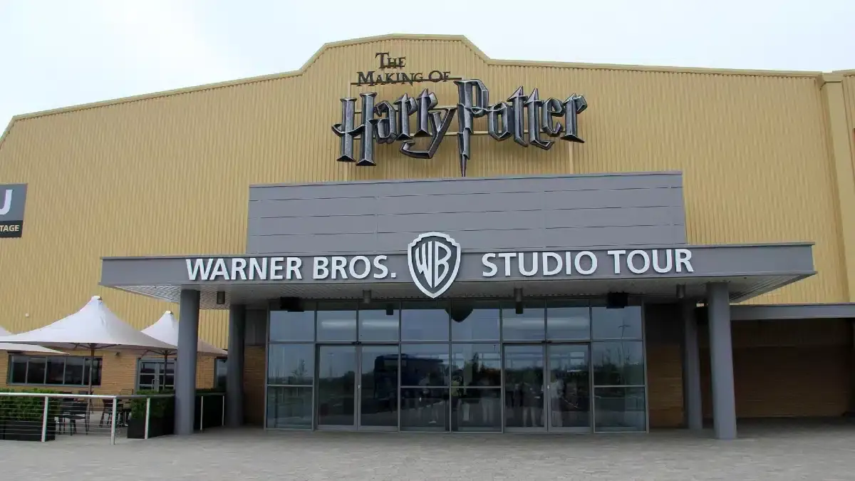 Harry_Potter_entrance