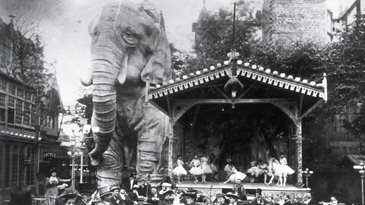 Moulin Rouge History