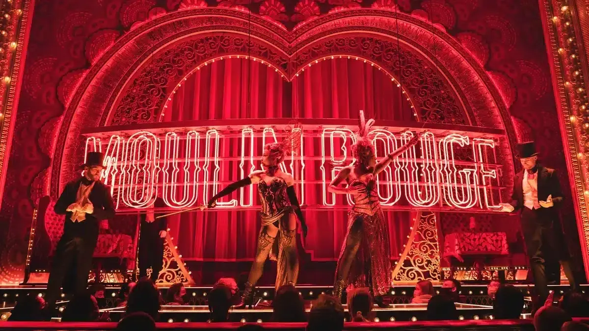 Moulin Rouge performances|Doriss Girls|Acrobats