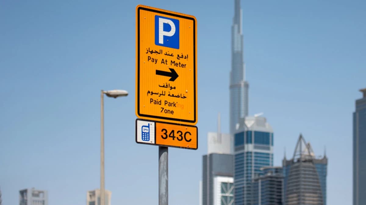 Parking-near-dubai-aquarium