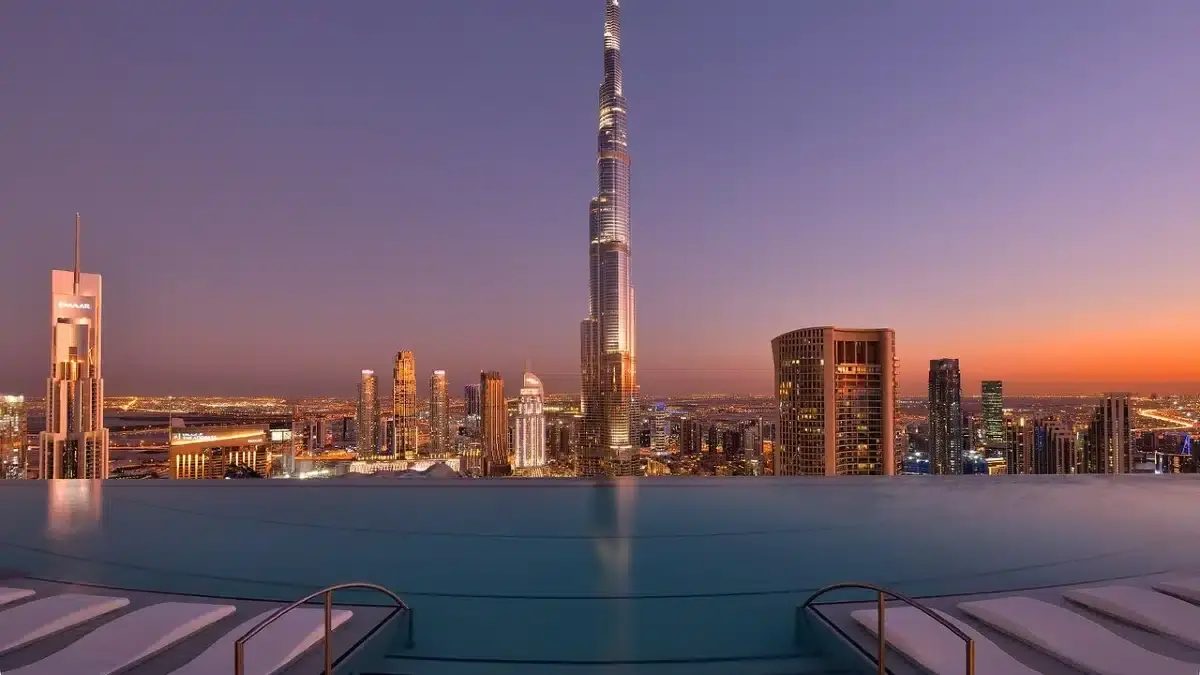 Sky View Infinity Pool||CÉ LA VI||Sky View Infinity Pool|Amelia Restaurant and Lounge|Amelia Restaurant and Lounge|CÉ LA VI
