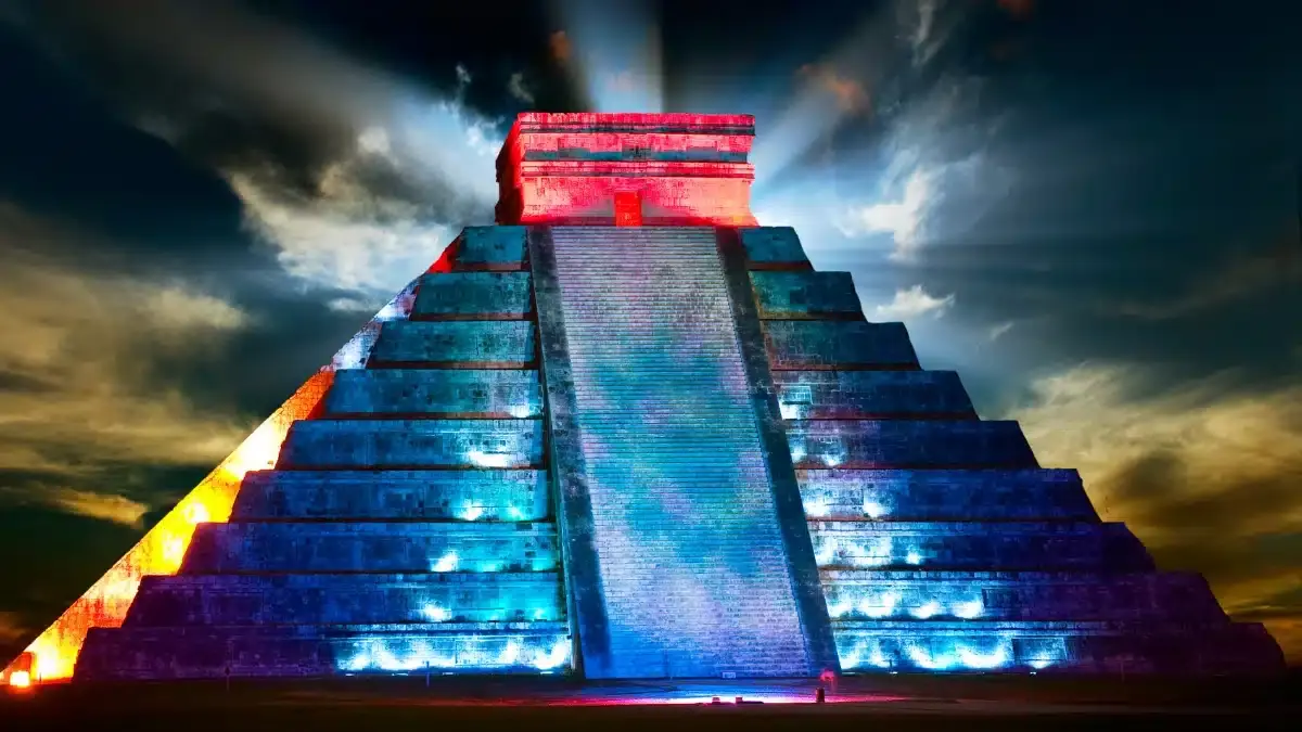 chichen itza night show|