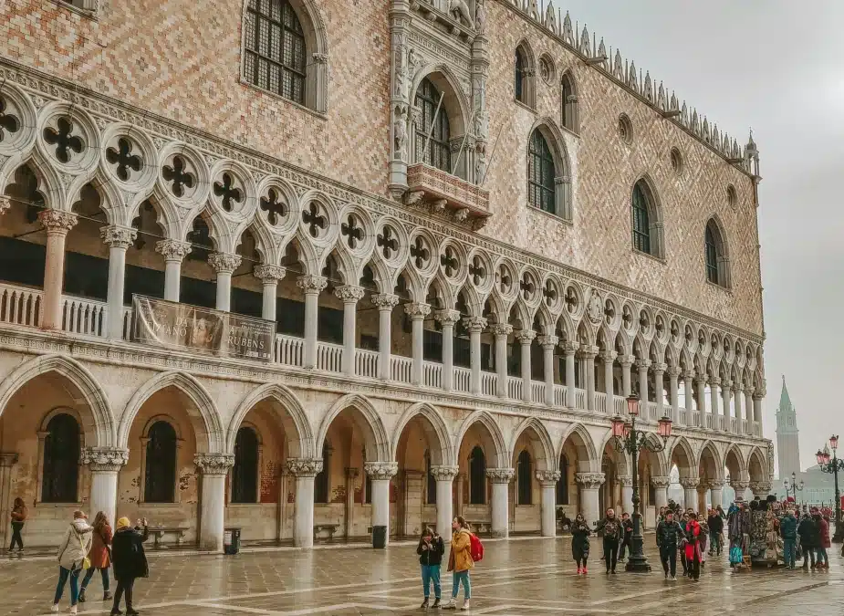 Doges palace dress code|Doge’s Palace Dress Code: Don’ts|Doge’s Palace and St. Mark’s Basilica Dress Code