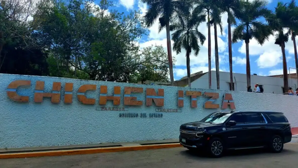 how to reach chichen itza||