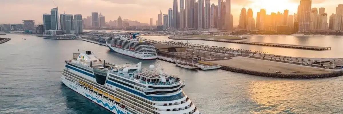 Dubai Cruise Tours Sailing Around Aquaventure New