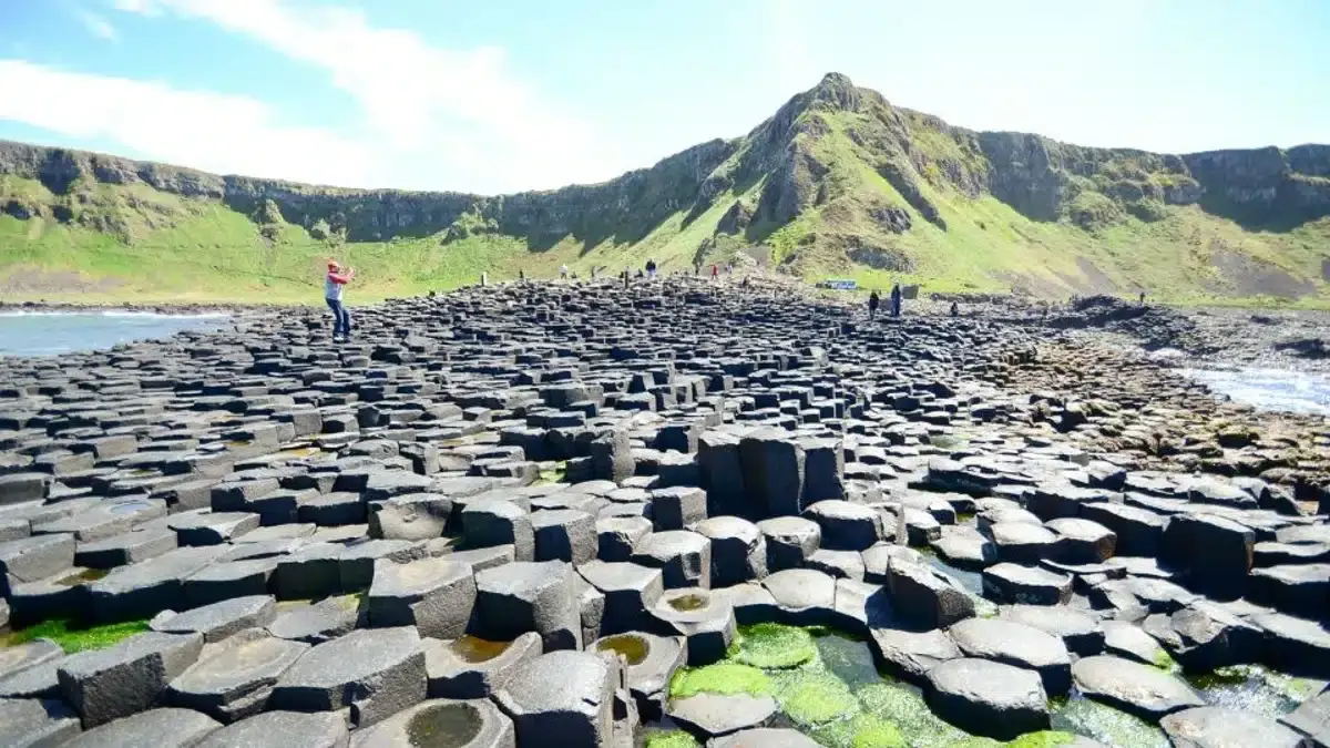 Best-Giants-Causeway-and-Game-of-Thrones-Tours|||Belfast to Giant’s Causeway Tour Includes
