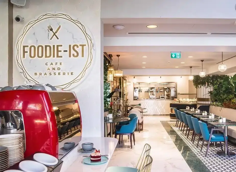 Discover the Top 8 Best Restaurants near Hagia Sophia!