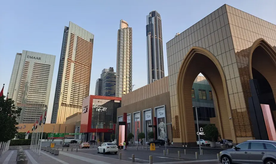 Dubai Mall|Fashion at Dubai Shopping Mall|FOOTWEAR DUBAI MALL||Perfumes |Electronics at the Dubai Mall|Kids-related |Home Decor |Upgrade your Dubai Aquarium visit|Dubai Aquarium and Burj Khalifa At the Top|Dubai Aquarium and Dubai Frame |Dubai Aquarium & Underwater Zoo and Dubai Fountain Boardwalk|Dubai Ice Rink
