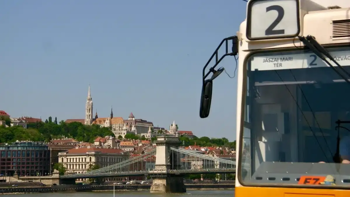 How to get to Danube River Cruise Barcelona|How to get to the Danube River Cruise by Tram|How to get to the Danube River Cruise by Metro|How to get to the Danube River Cruise by Taxi|How to get to the Danube River Cruise by Bus