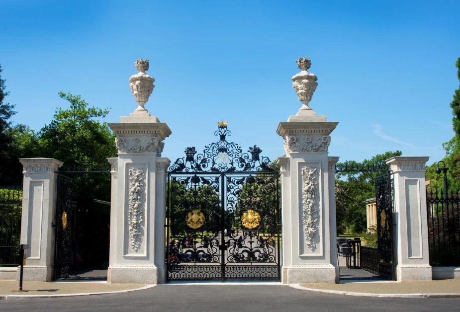 Elizabeth Gate
