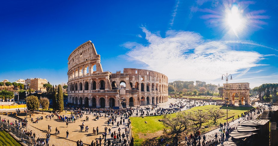 How long does it take to explore the Colosseum Rome?