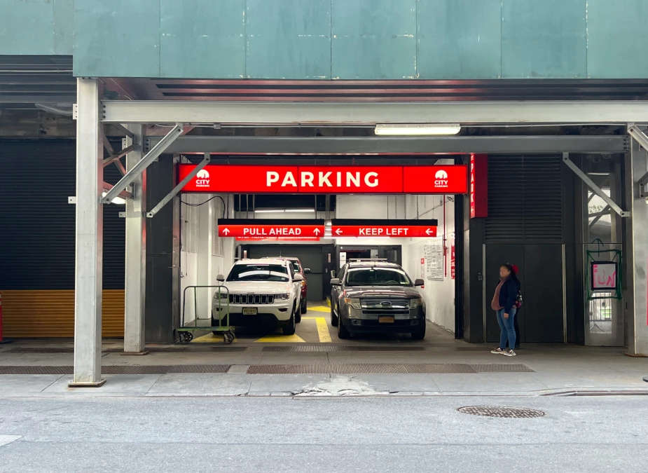 MoMA Parking