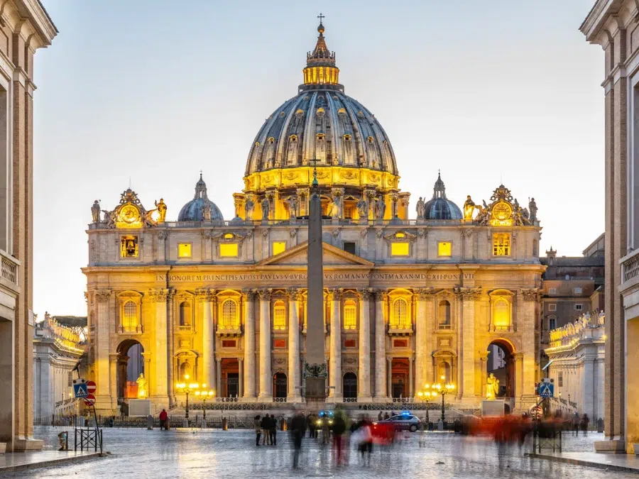 Features of St Peter’s Basilica