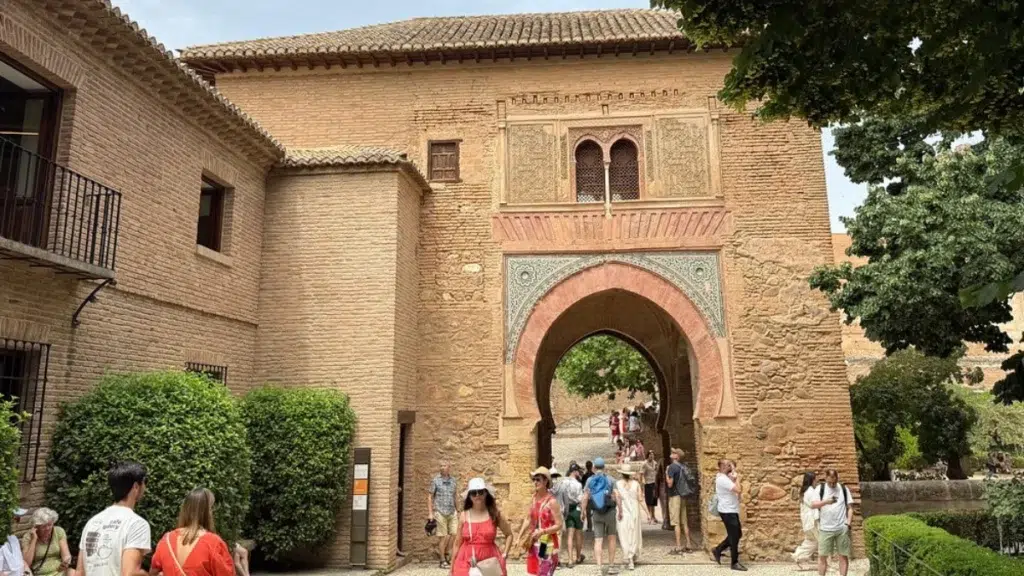 Arrive at the Nasrid Palaces Before Your Allocated Time Slot