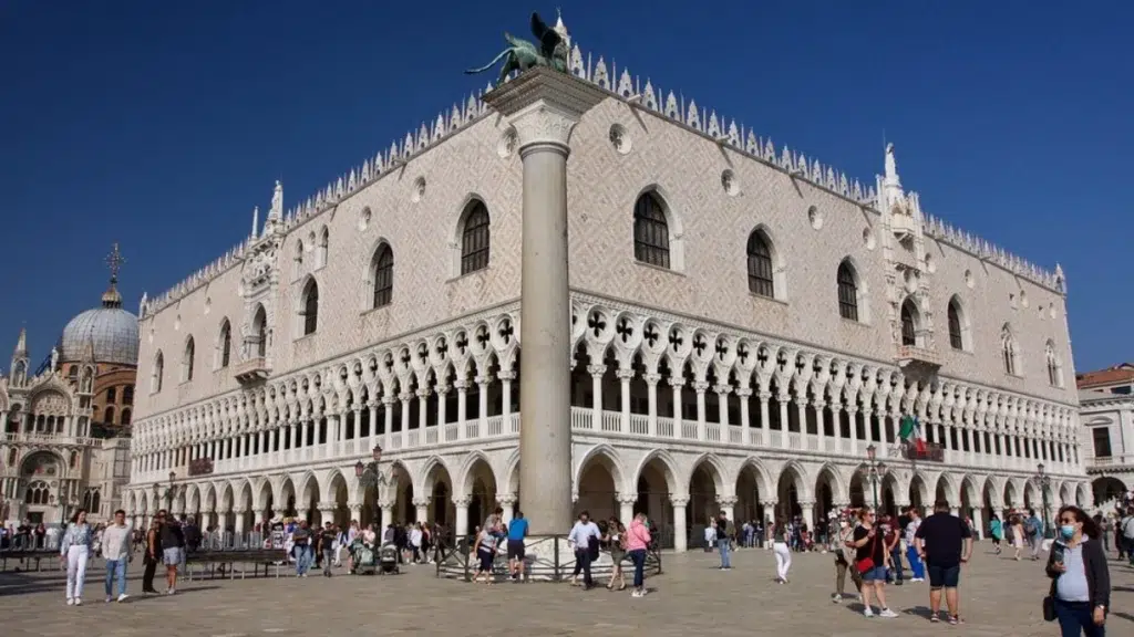 Know about Doges Palace