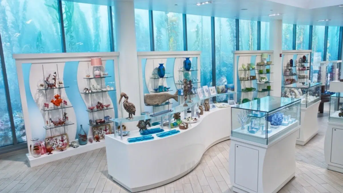 Pacific Aquarium Shopping