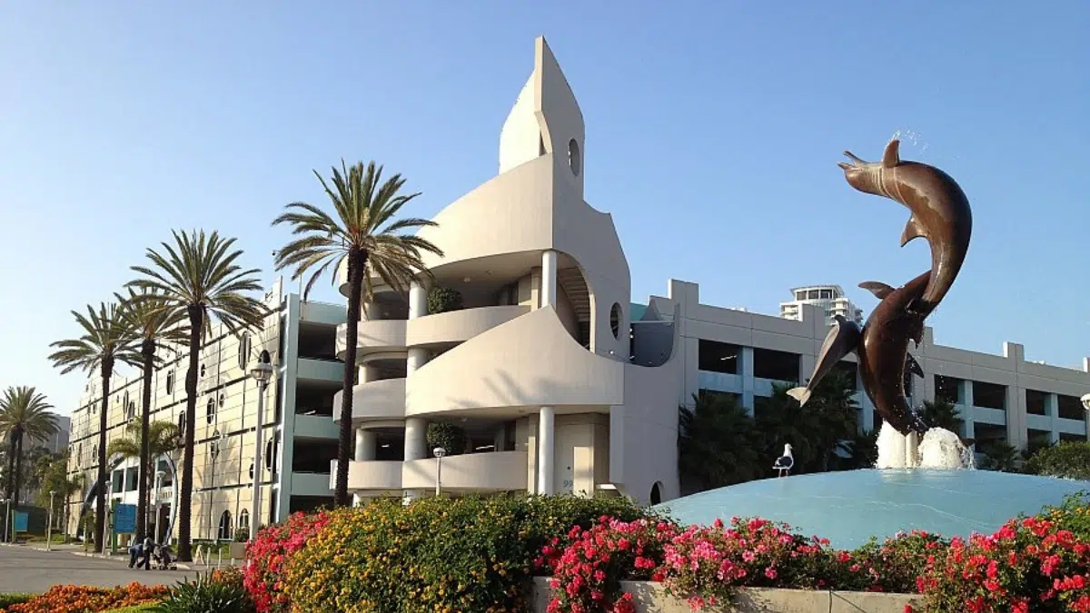 Parking at Aquarium of Pacific