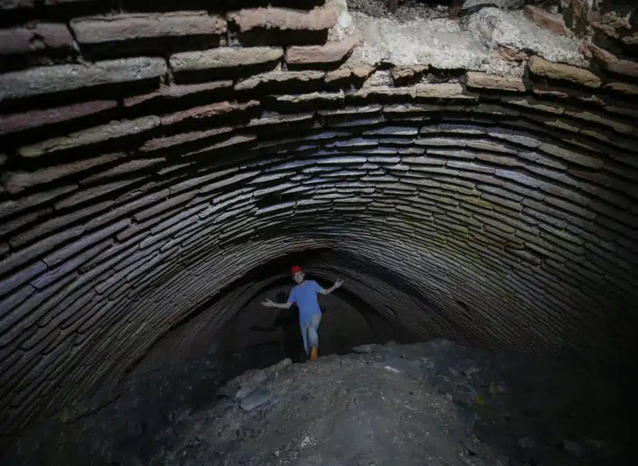 Hagia Sophia Underground Tunnelsn The Past Mysteries!