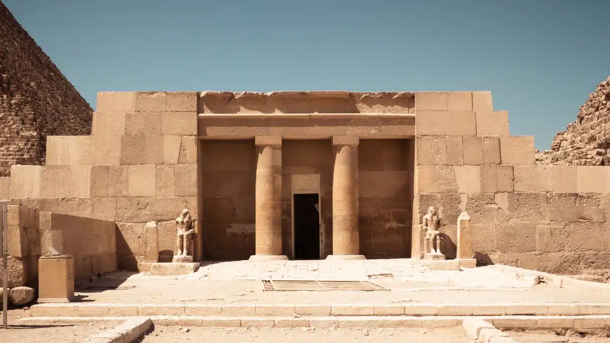 Pyramids of Giza opening hours