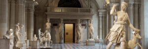 Venus de Milo Statue: Marquis de Riviere’s Louvre Art Gem