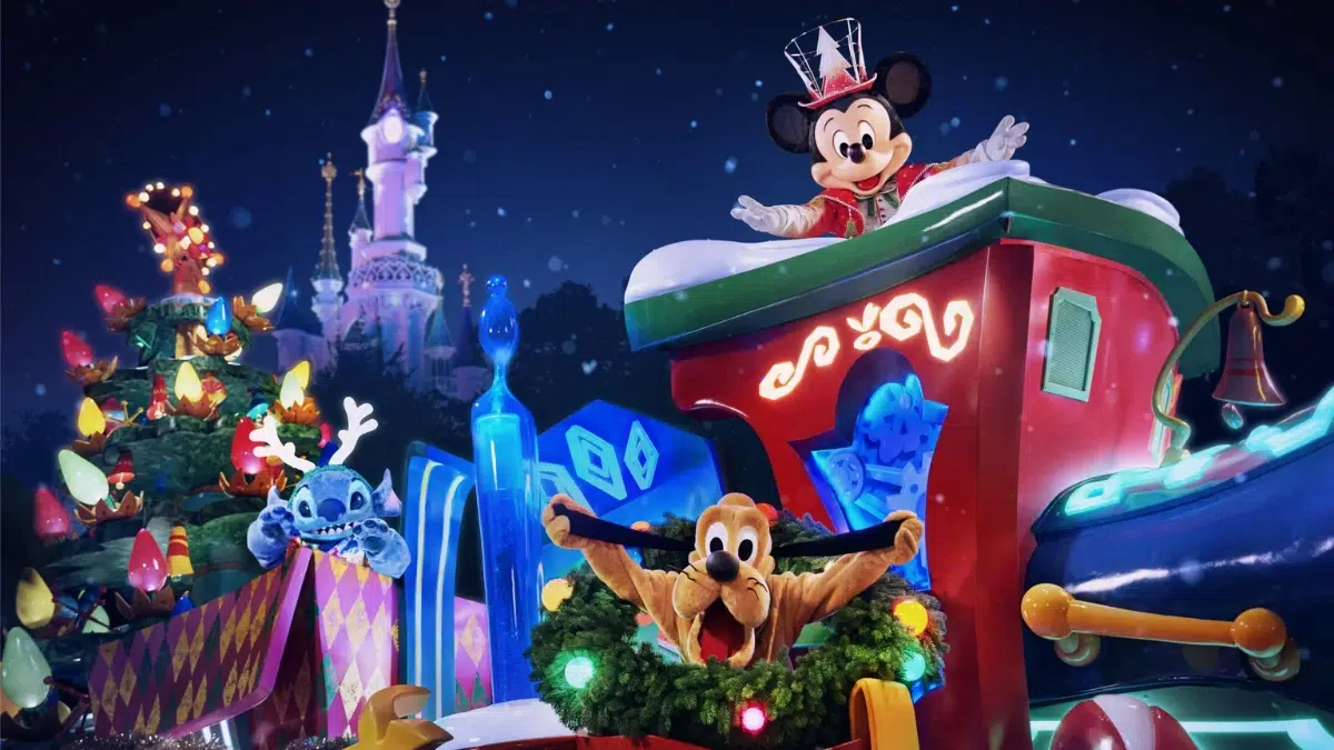 Mickey’s Dazzling Christmas Parade