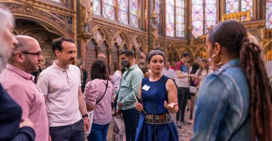 dress code in Sainte Chapelle